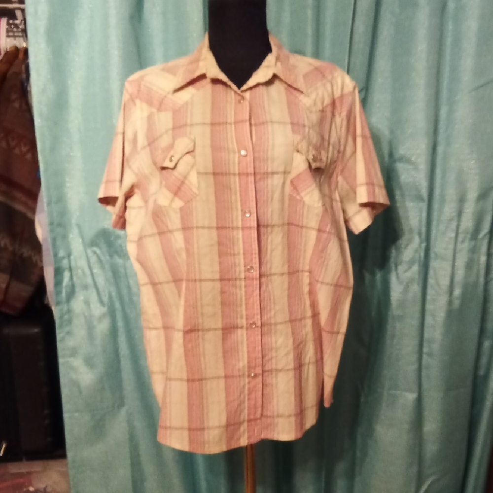 Wrangler Women's Tan and Red Plaid Blouse